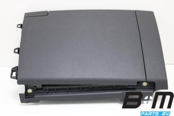 Dashboardkastje Skoda Karoq beschikbaar voor biedingen