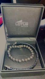 Montre Lotus avec l'ensemble et les papiers, Enlèvement ou Envoi, Comme neuf