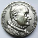 medaille johannes 23 pont maximus mater boni consilii, Postzegels en Munten, Penningen en Medailles, Ophalen of Verzenden, Overige materialen