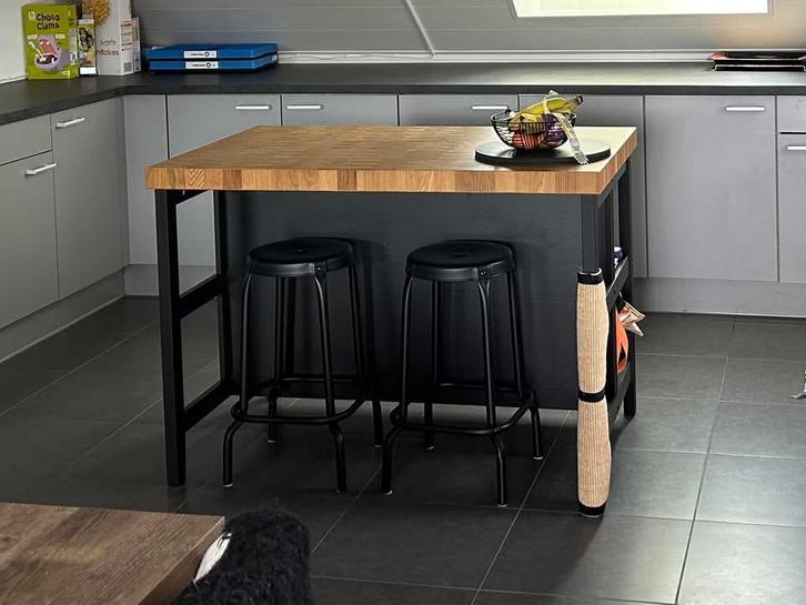 Zwart/eiken Keukeneiland IKEA, Huis en Inrichting, Keuken | Keukenelementen, Zo goed als nieuw, Zwart, Ophalen