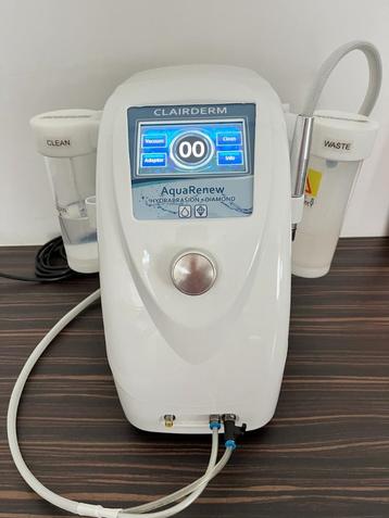 Appareil d'hydradermabrasion Aquarenew en parfait état ! disponible aux enchères