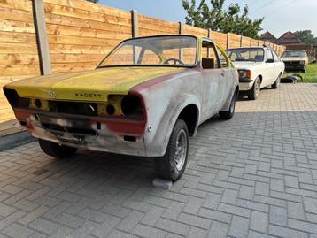 Originele Belgische Opel kadett c coupe 1.9 GTE beschikbaar voor biedingen