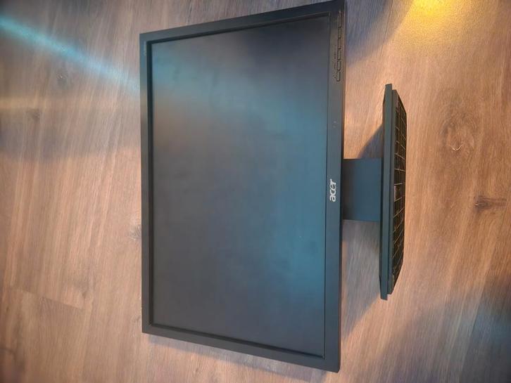 Computer set SSD (monitor computer en kabels), Computers en Software, Monitoren, Zo goed als nieuw, 60 Hz of minder, VGA, IPS