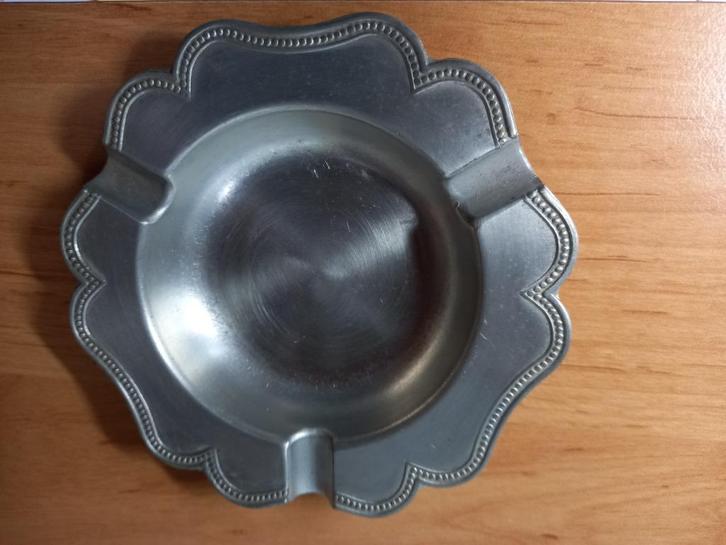 Cendrier Potstainers Hutois. Etain Fin., Antiek en Kunst, Antiek | Glaswerk en Kristal, Ophalen