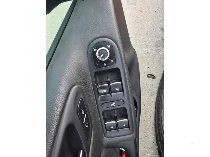 Elektrisch Raam Schakelaar van een Volkswagen Golf, Auto-onderdelen, Dashboard en Schakelaars, Volkswagen, Gebruikt, 3 maanden garantie