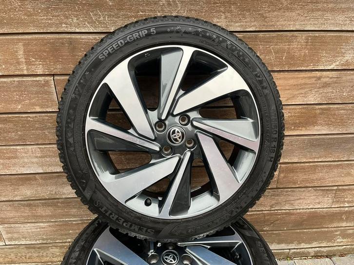 Paire de roues d'hiver Toyota Aygo Cross., Autos : Pièces & Accessoires, Pneus & Jantes, Pneu(s), Enlèvement