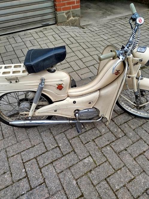 Flandria majestic 50 cc de 1961 avec 3 vitesses au guidon, Fietsen en Brommers, Brommers | Oldtimers, Ophalen of Verzenden