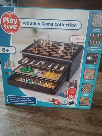Verzameldoos houten gezelschapsspelletjes - nieuw beschikbaar voor biedingen