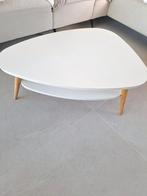 Salontafel met houten pootjes, Huis en Inrichting, Ophalen