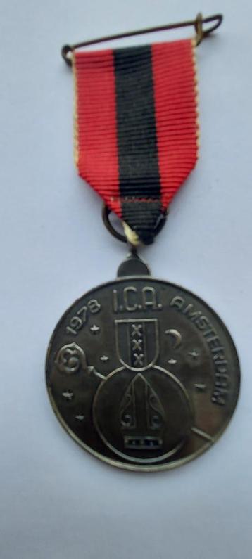 medaille intrede Sinterklaas in Amsterdam, 1978 beschikbaar voor biedingen