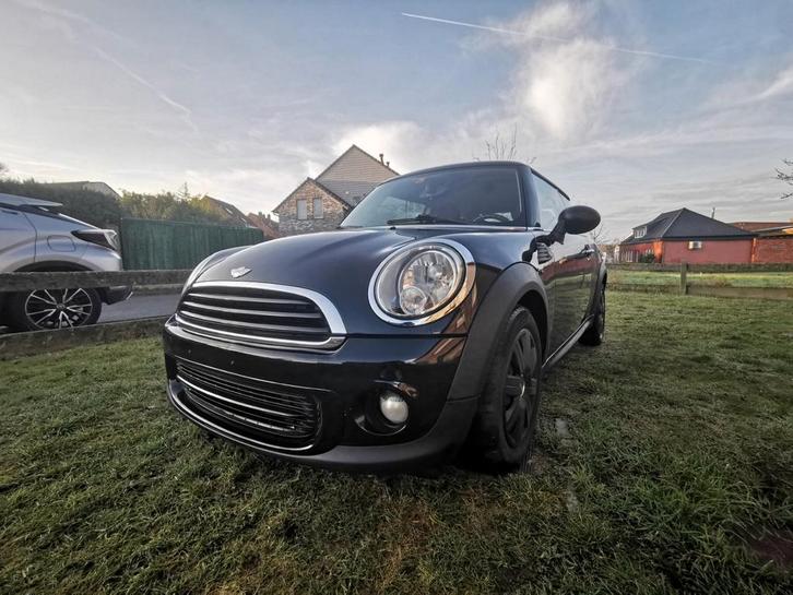 MINI ONE 1.6i EURO5, Autos, Mini, Particulier, Cooper, ABS, Phares directionnels, Régulateur de distance, Airbags, Air conditionné