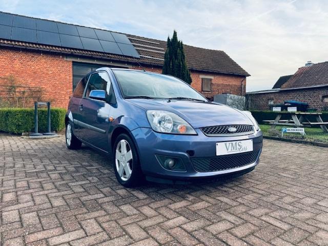 Ford Fiesta 1.3 Essence * Garantie * Climatiseur *, Autos, Ford, Entreprise, Achat, Fiësta, ABS, Airbags, Air conditionné, Ordinateur de bord