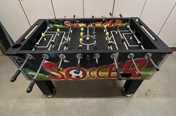 Voetbaltafel / Kickertafel in zeer goede staat beschikbaar voor biedingen