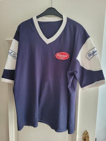 Vintage T-shirt beschikbaar voor biedingen