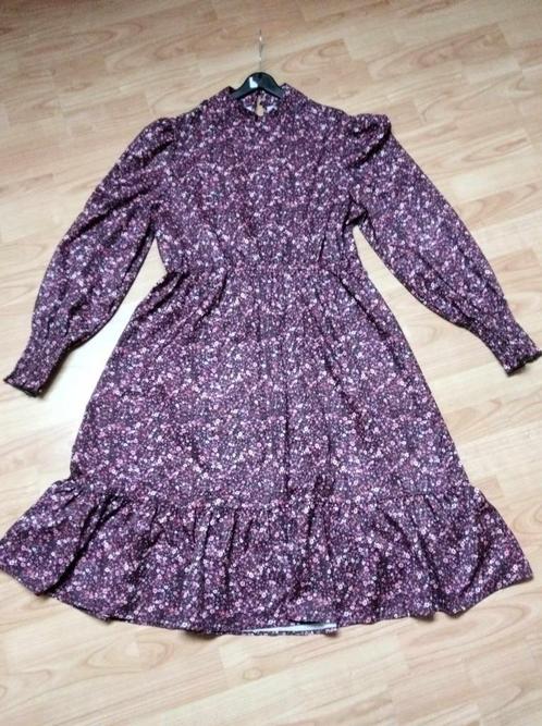 bloemenjurk / jurk Shein maat 40 -42, Kleding | Dames, Jurken, Nieuw, Maat 38/40 (M), Overige kleuren, Onder de knie, Ophalen of Verzenden