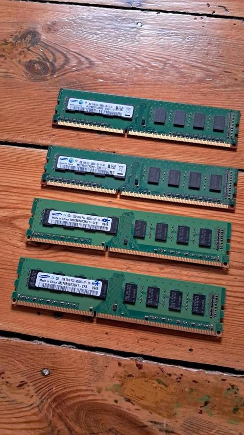 Verschillende generaties RAM geheugen, Computers en Software, RAM geheugen, Gebruikt, DDR, Ophalen of Verzenden