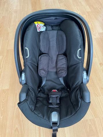 Maxi Cosi + Isofix-onderstel beschikbaar voor biedingen