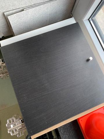 Inzet met deurtje kallax kast ikea beschikbaar voor biedingen