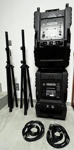 2 x Behringer B300 actieve 2-weg luidspreker + 2 x statief, Audio, Tv en Foto, Gebruikt, Overige typen, 120 watt of meer, Ophalen