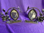 2 oude metalen fotokadertjes (smeedwerk), Ophalen