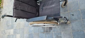 
fauteuil roulant leger d'occasion beschikbaar voor biedingen