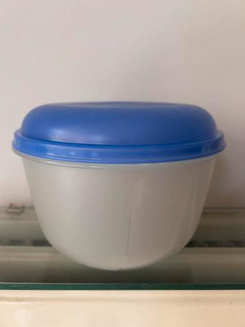 bewaardoos / mengdoos D19cm H13cm merk Tupperware beschikbaar voor biedingen