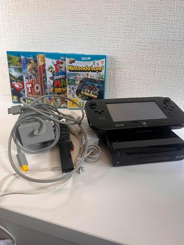 Nintendo Wii U-console met games, kabels en controllers, Games en Spelcomputers, Ophalen, Zo goed als nieuw, Met games