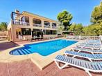 Te huur prachtige en ruime villa in Spanje, Recreatiepark, 4 of meer slaapkamers, 6 personen, Costa Blanca