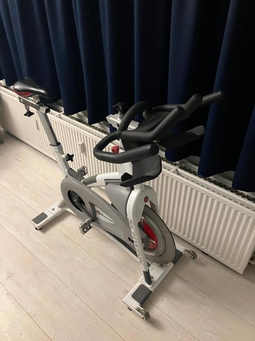 Spinningfiets - Schwinn, Sport en Fitness, Fitnessapparatuur, Gebruikt, Spinningfiets, Benen, Metaal, Ophalen