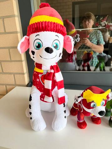 Grote knuffel van paw patrol beschikbaar voor biedingen