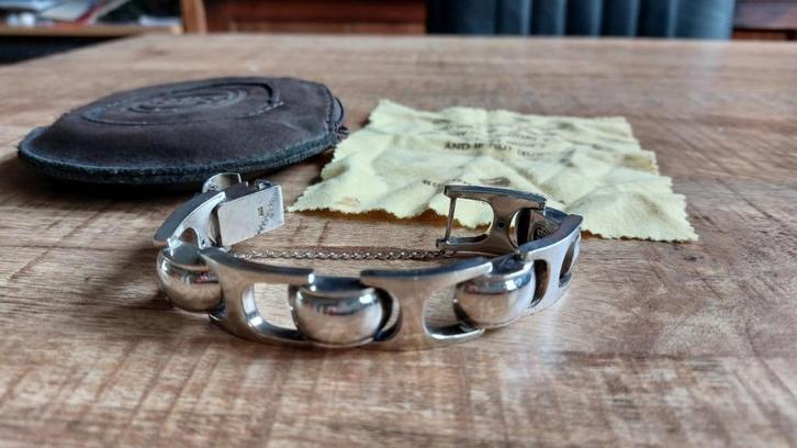 Originele, zware zilveren Buddha to Buddha armband, Handtassen en Accessoires, Armbanden, Gebruikt, Zilver, Zilver, Ophalen