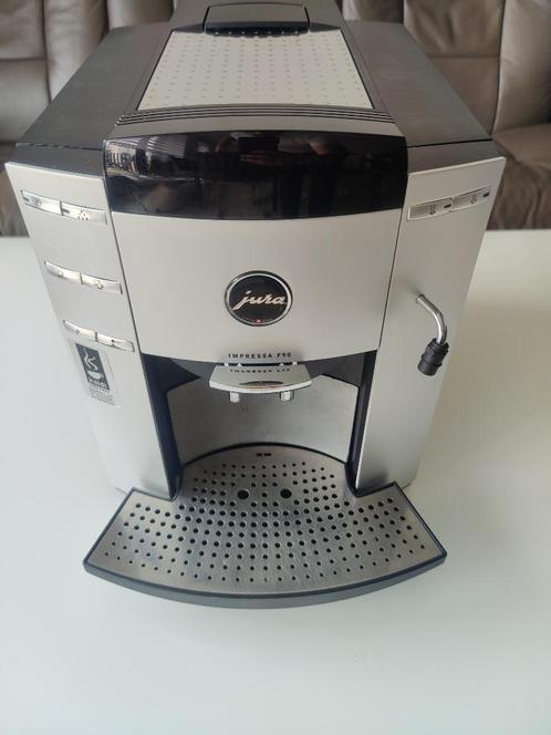 Jura Impressa F90 + impressa Z5 Nieuwstaat, Elektronische apparatuur, Koffiezetapparaten, Zo goed als nieuw, Gemalen koffie, Koffiebonen