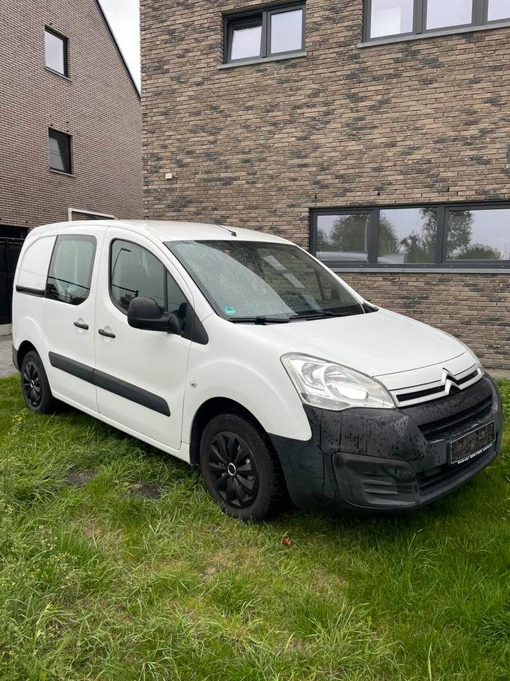 Citroën Berlingo 1.6 Benzine  2017 euro 6 gekeurd, Auto's, Bestelwagens en Lichte vracht, Particulier, Citroën, Benzine, Euro 6