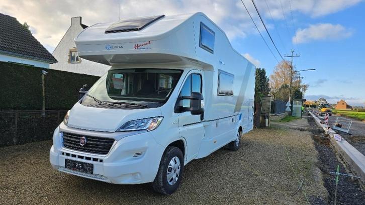 Adria Sunliving 6 plaatsen 39.000 km in uitstekende staat, Caravans en Kamperen, Mobilhomes, Particulier, tot en met 6, Half-integraal