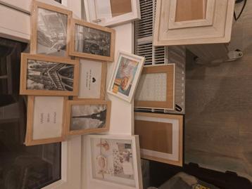 Verschillende kaders,fotolijsten beschikbaar voor biedingen