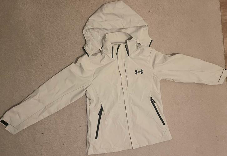 Under Armour regenjas, Kinderen en Baby's, Kinderkleding | Maat 104, Nieuw, Jas, Ophalen of Verzenden