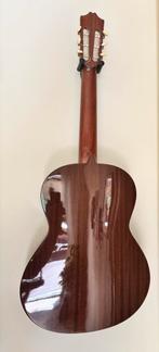 Cuenca 10 - klassieke 4/4 gitaar met gigbag, Muziek en Instrumenten, Snaarinstrumenten | Gitaren | Akoestisch, Ophalen, Zo goed als nieuw