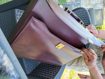ATTACHE CASE, Enlèvement, Neuf, Cuir, Clé