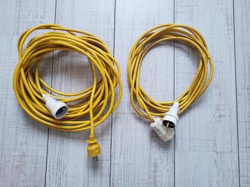 2 Verlengsnoeren 1 van 15m en 1 van 5m beschikbaar voor biedingen