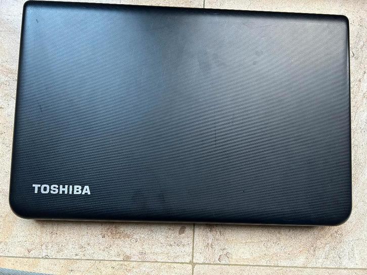 pc toshiba, Informatique & Logiciels, Ordinateurs portables Windows, Comme neuf, 17 pouces ou plus, HDD, 2 à 3 Ghz, 8 GB, Azerty