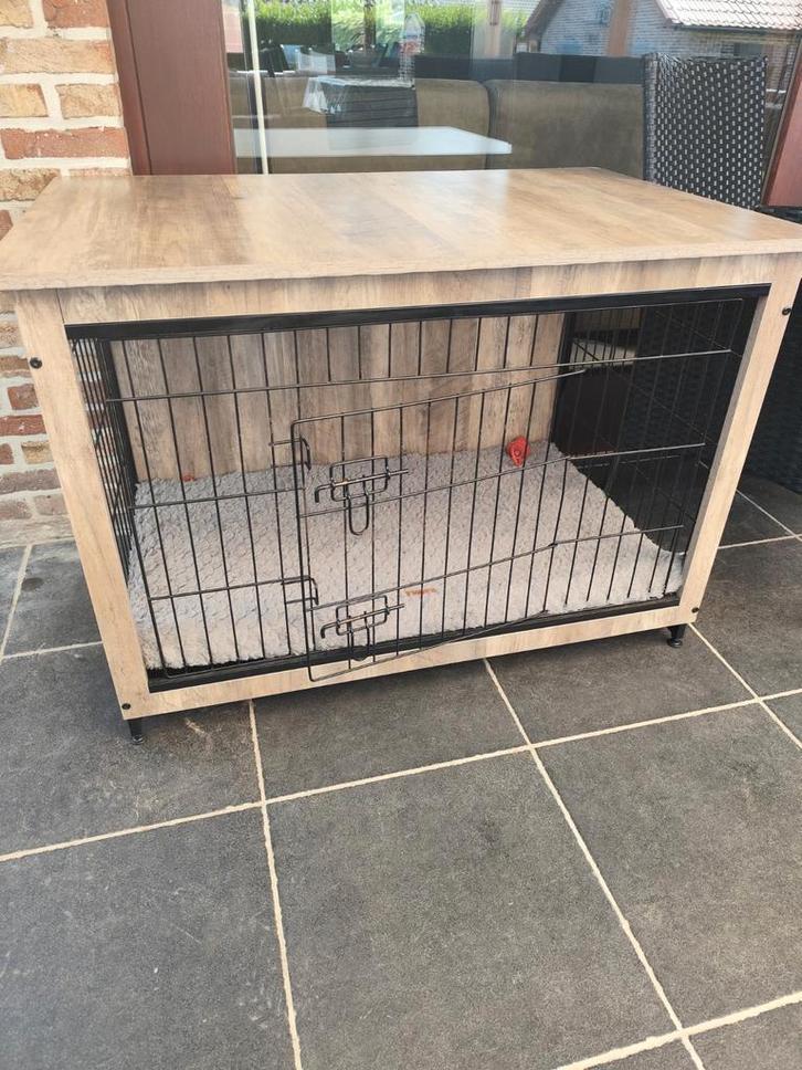 Honden benche, Dieren en Toebehoren, Hondenhokken, Zo goed als nieuw, Ophalen