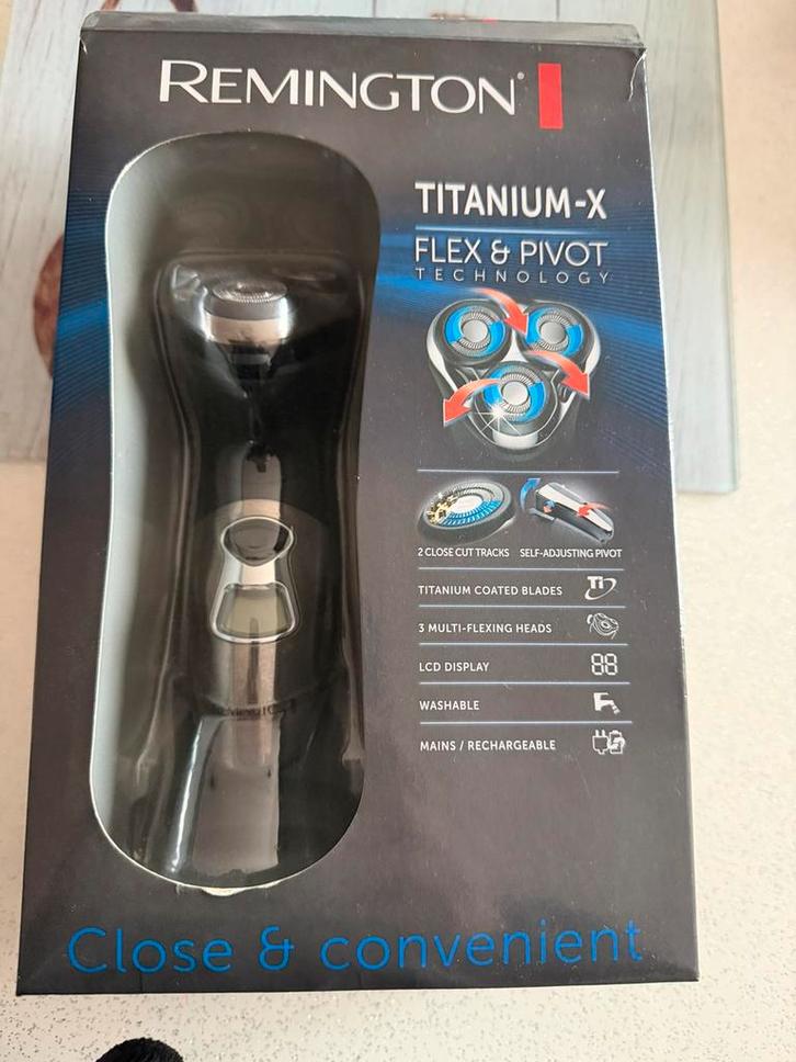 Rasoir électrique Remington Titanium X Flex & Pivot, Electroménager, Équipement de Soins personnels, Comme neuf, Enlèvement ou Envoi