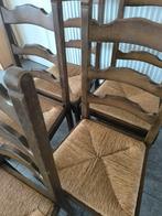 4 stoelen met rieten zitting in prima staat + 1 gratis, Vijf, Zes of meer stoelen, Riet of Rotan, Gebruikt, Bruin