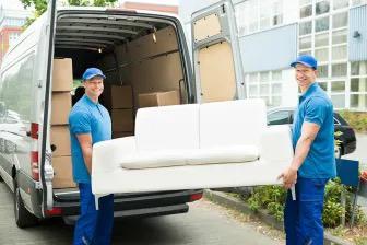 er is een verhuizer met een busje nodig
