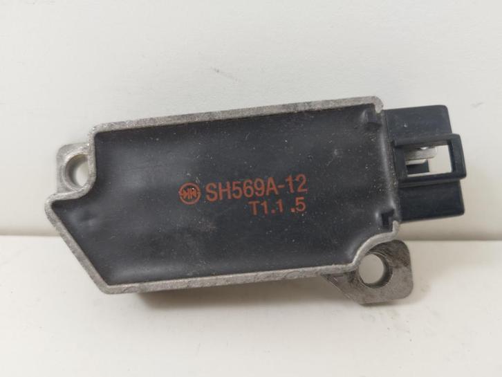 Spannings regelaar SH569A-12 T1.1.5 Yamaha fzr, Motoren, Onderdelen | Yamaha