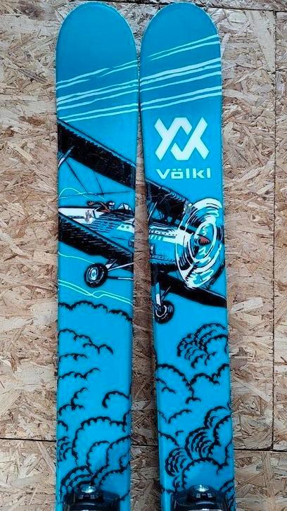 Völkl Revolt 81 - 158 cm - 23/24 model - twintip, Sport en Fitness, Skiën en Langlaufen, Gebruikt, Ski, Salomon, Ophalen