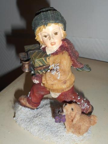 kerstfiguur met hondje beschikbaar voor biedingen