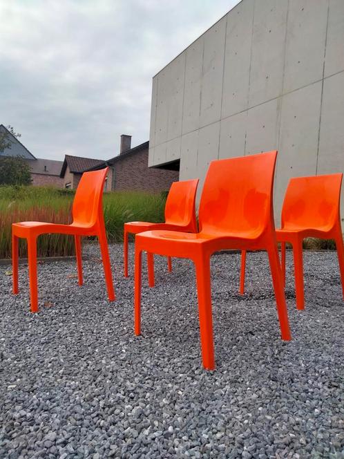 Set van 4 strakke design stoelen made in Italy, Huis en Inrichting, Stoelen, Gebruikt, Kunststof, Ophalen