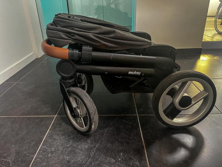 Mutsy 3 in 1 buggy, Kinderen en Baby's, Buggy's, Gebruikt, Overige merken, Verstelbare rugleuning, Voetenzak, Zonnekap, Ophalen
