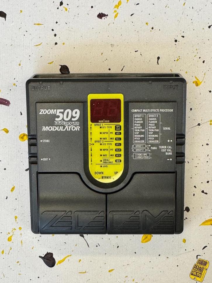 3 YR Deal - Zoom 509 Dual Power Modulator, Muziek en Instrumenten, Effecten, Gebruikt, Chorus, Overige typen, Ophalen of Verzenden